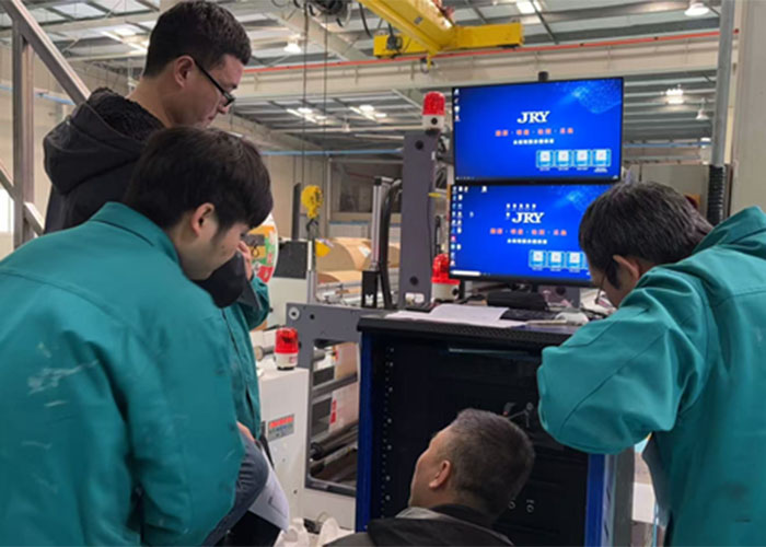 夯实技能基础 赋能生产提质 —— 公司开展双喷码系统操作与维护专项培训